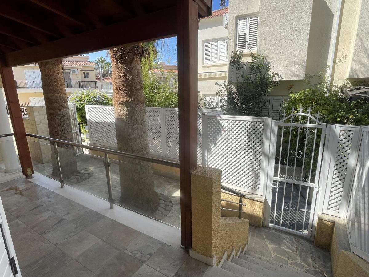 Nerina Apartment Paphos ภายนอก รูปภาพ