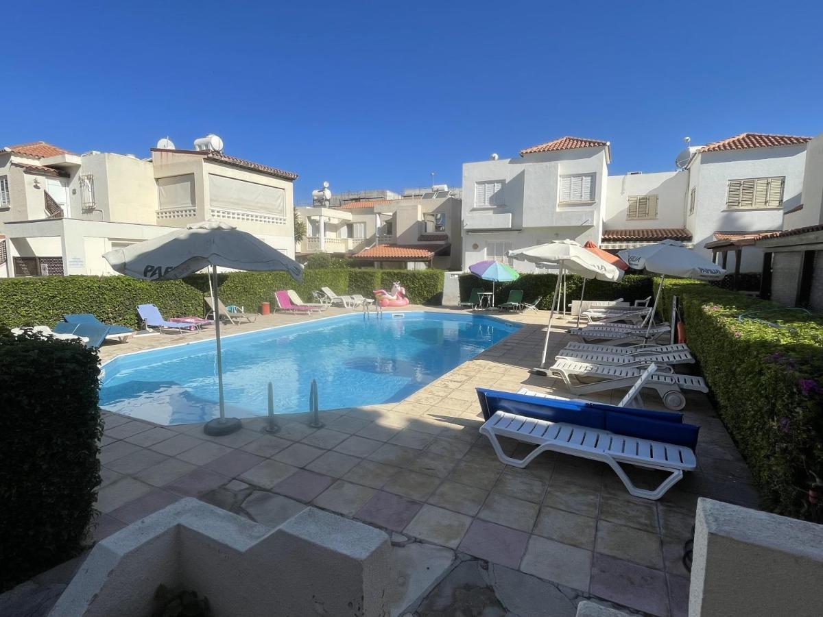 Nerina Apartment Paphos ภายนอก รูปภาพ