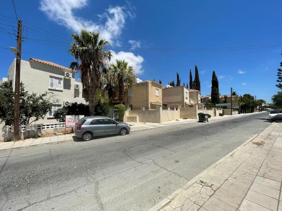 Nerina Apartment Paphos ภายนอก รูปภาพ