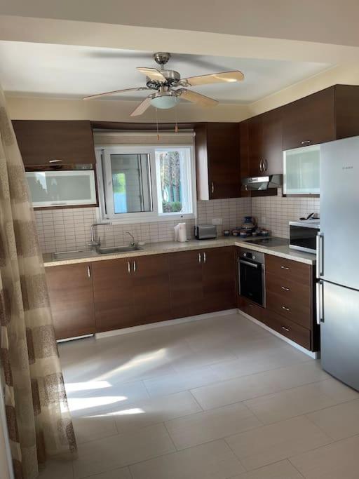 Nerina Apartment Paphos ภายนอก รูปภาพ