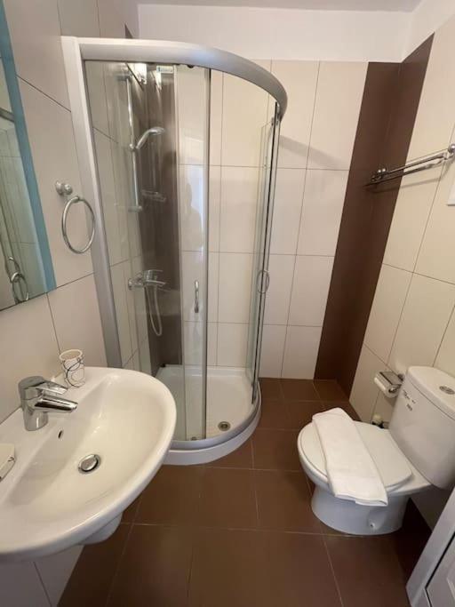 Nerina Apartment Paphos ภายนอก รูปภาพ
